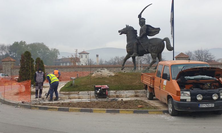 Реновирање споменика Милошу Обилићу