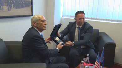 Весли Кларк