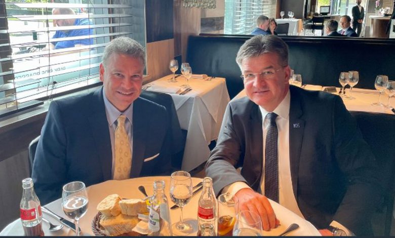 Лајчак - Ескобар