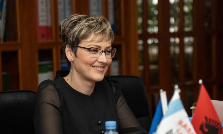 Градоначелница Прешева