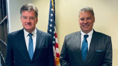 Мирослав Лаучак и Габијел Ескобар