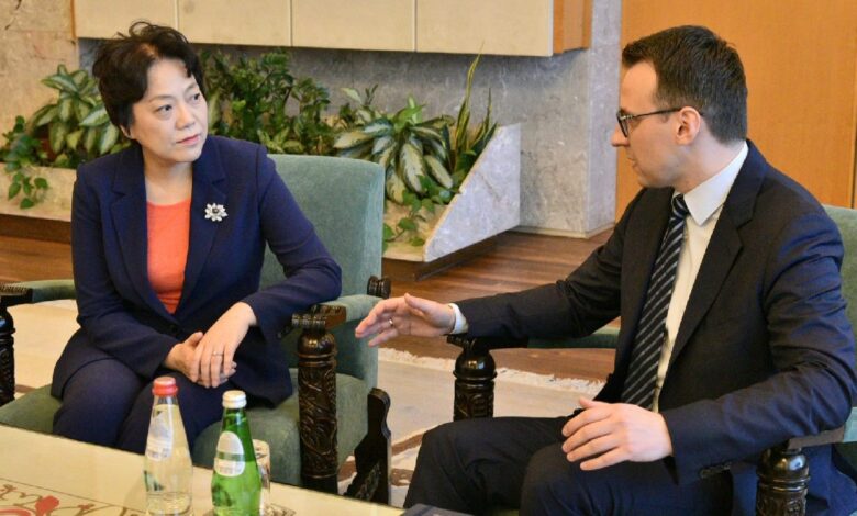 Петковић и Чен БО