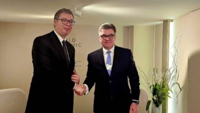 Вучић и Лајчак у Давосу