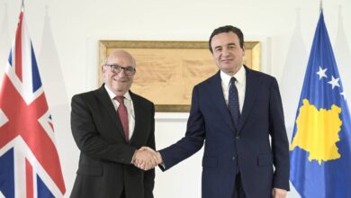 Стјуарт Пич и Курти